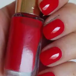 Loreal Color Riche Le Vernis - 401 Rouge Pin Up 5Ml