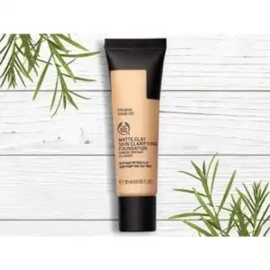 The Body Shop Matte Clay Skin Clarifying Foundation - 021 Havana Sand