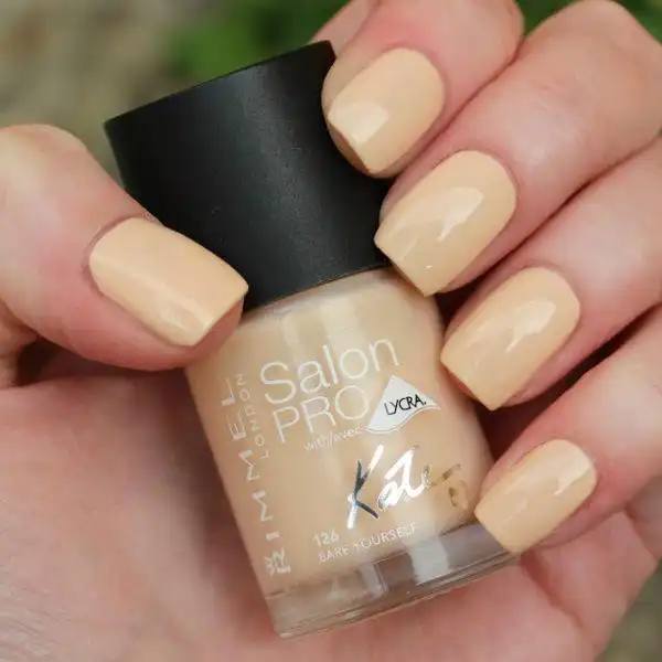 Rimmel Nail Polish Salon Pro - 126 Bare Yourself